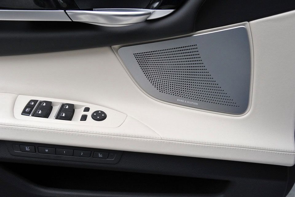 BMW serii 7 na rok 2013 - megagaleria niemieckiego okrętu flagowego 48