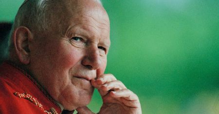 "Teza, że papież nie popełnił błędu, jest nie do utrzymania". Ksiądz Prusak o pedofilii w polskim Kościele