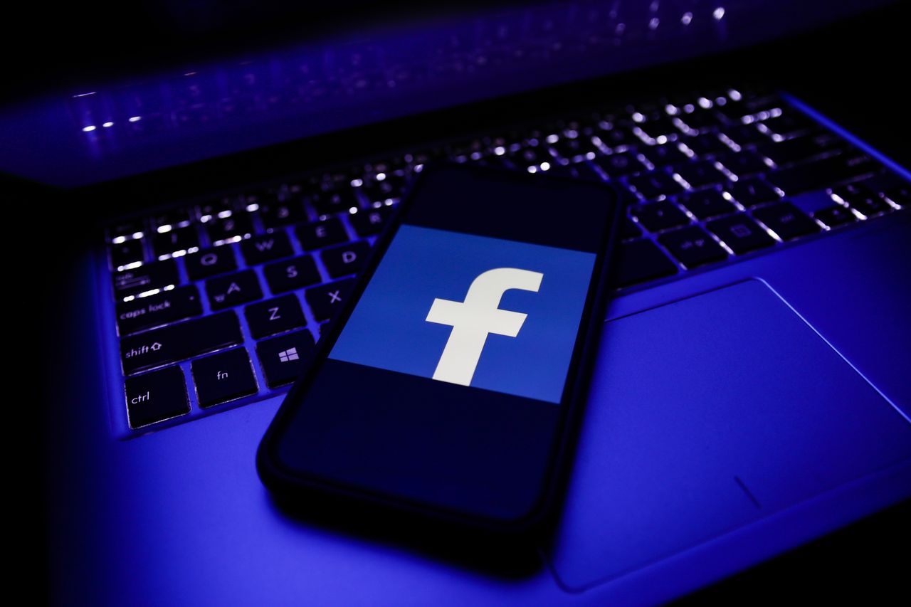 Facebook nie chce pomóc naszemu czytelnikowi, fot. Getty Images