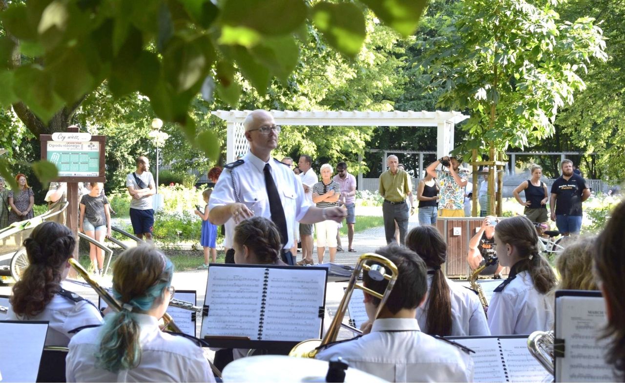 Orkiestra Siedlice zagra w Parku Kopernika. Muzyka pod chmurką