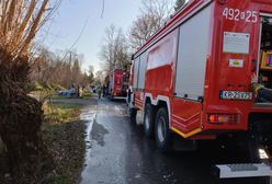 Pożar samochodu po wybuchu. Kierowca zginał na miejscu