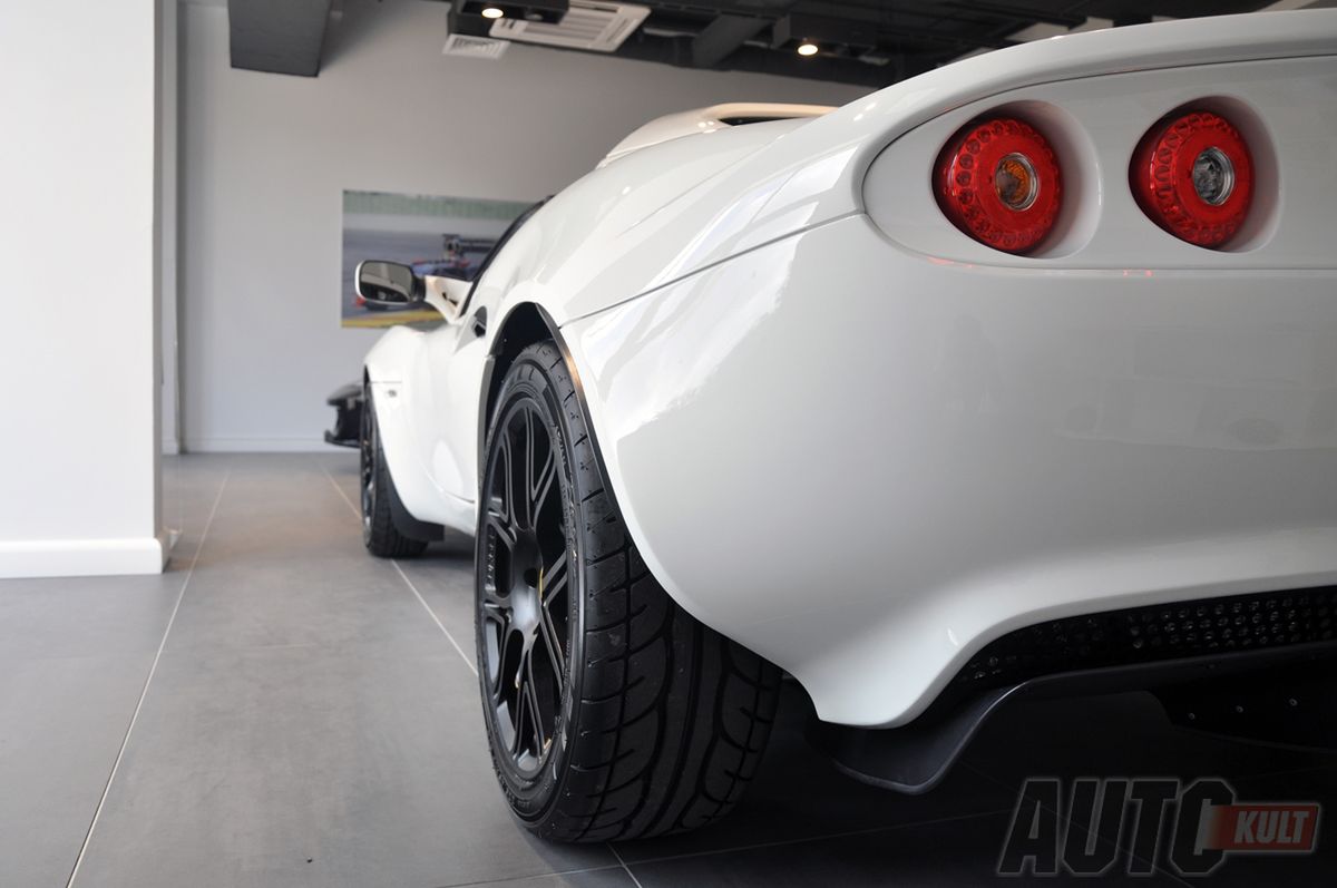 Salon Lotusa w Warszawie - Lotus Elise