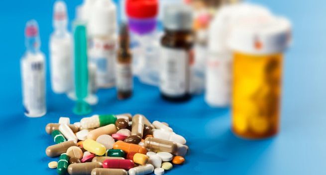 5 proc. więcej na reklamy farmaceutyków, radio i internet zyskały kosztem telewizji (analiza)