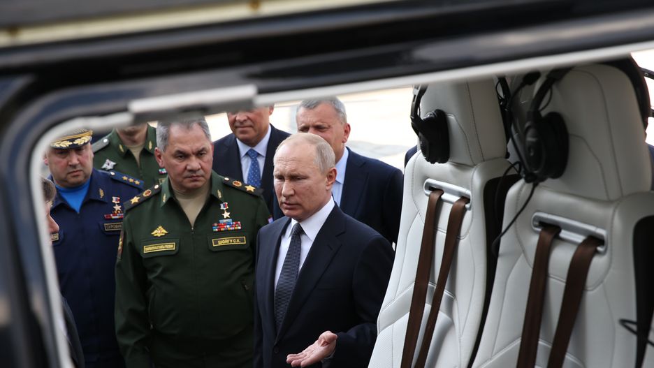 Russian President Vladimir Putin visits an aircraft plant in Kazan
KAZAN, RUSSIA - MAY 13: (RUSSIA OUT) Russian President Vladimir Putin (C), followed by Defence Minister Sergei Shoigu (2L) observes a military helicopter while visiting the Kazan Aircraft Production Association on May 13, 2019 in Kazan, Russia. Vladimir Putin has visited the major aircraft manufacturer in Russia, a day before his talks with U.S. State Secretary Mike Pompeo in Sochi. (Photo by Mikhail Svetlov/Getty Images)
Mikhail Svetlov