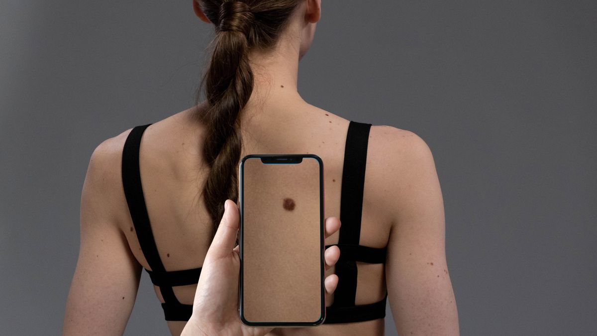 Za pośrednictwem specjalnego obiektywu, lekarze będą mogli szybciej diagnozować raka skóry.