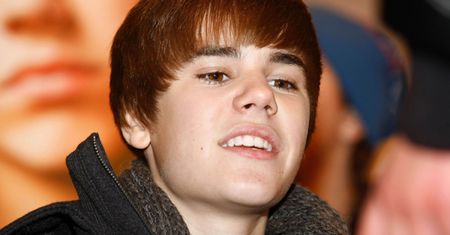 Justin 7. najpopularniejszą KOBIETĄ w Internecie!