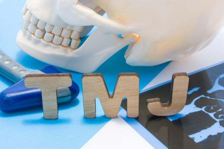 Dysplazja zębiny to genetycznie uwarunkowane zaburzenie jej rozwoju