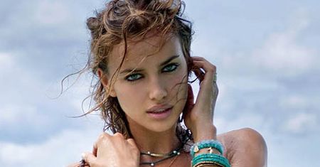 Dziewczyna Ronaldo w bikini!