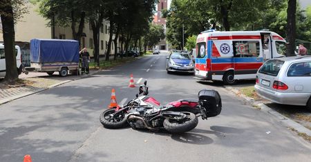 Chorzów. Krok od tragedii. Uderzyła w motocyklistę