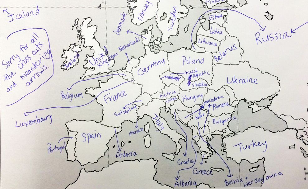 Amerykanie podpisują kraje na mapie Europy