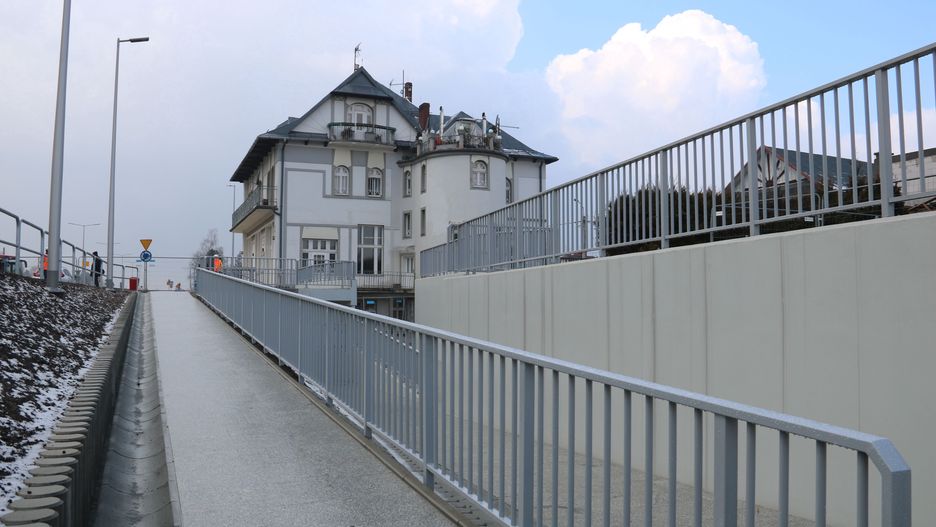 Bielsko-Biała. Nowe przejście podziemne pod ul. Cieszyńska jest już otwarte.