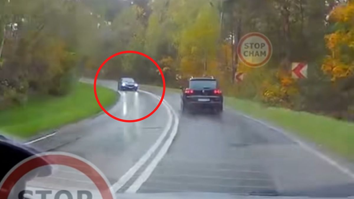 Poślizg BMW na zakręcie.