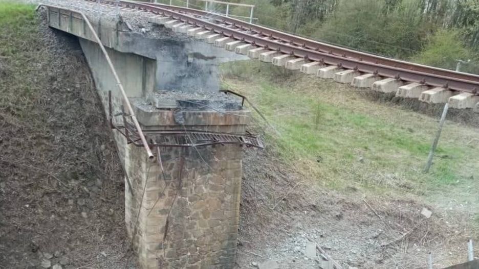 Most został wysadzony w powietrze i nie nadaje się do użytku