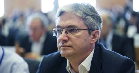 Kto wpłacał na PSL? Zarobił w Brukseli, wydał na partię oszczędności