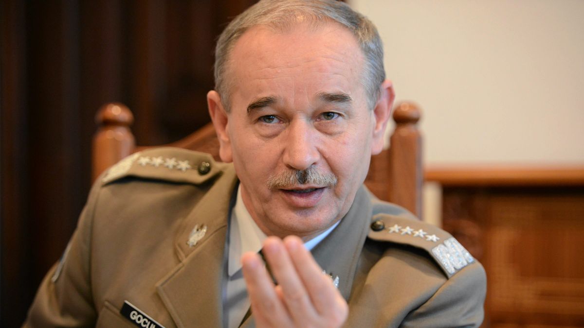 Generał Mieczysław Gocuł krytykuje założenia reformy armii (Franciszek Mazur / Agencja Gazeta)