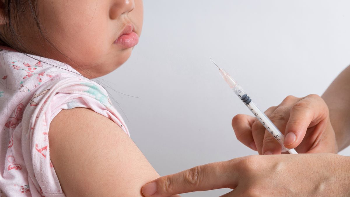 Szczepienia skojarzone są nowoczesnymi szczepionkami, które chronią przed kilkoma chorobami naraz. 