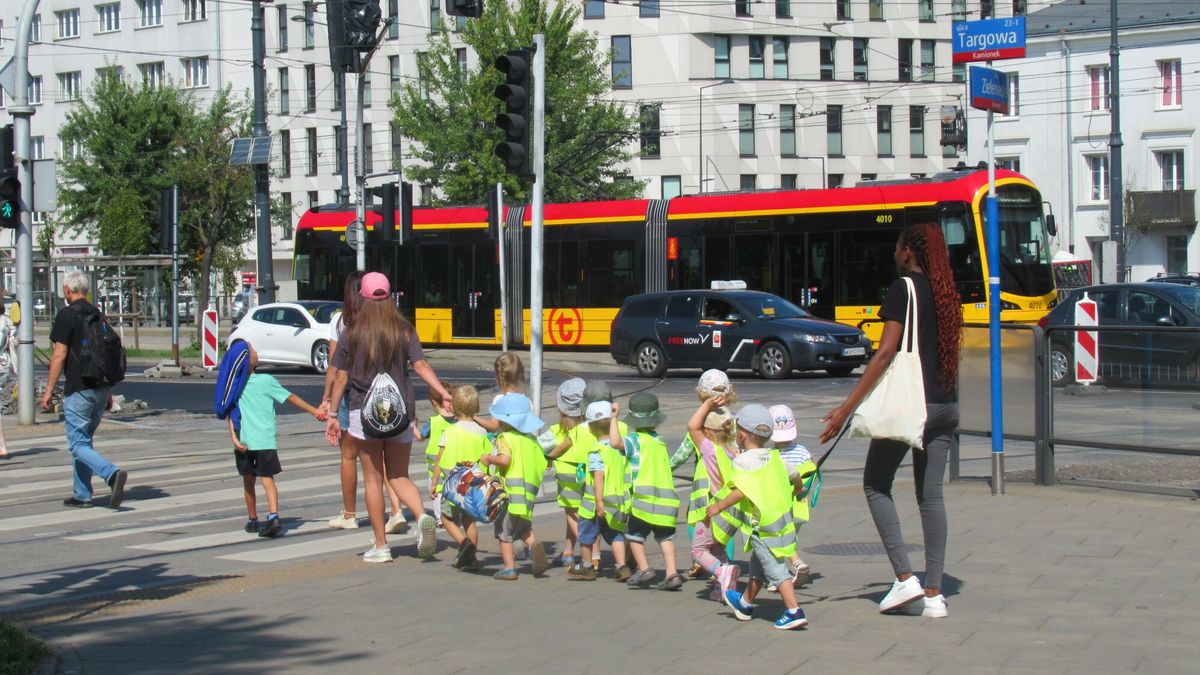 Świadczenie 800 plus. Ruszył nabór wniosków. O tym trzeba pamiętać