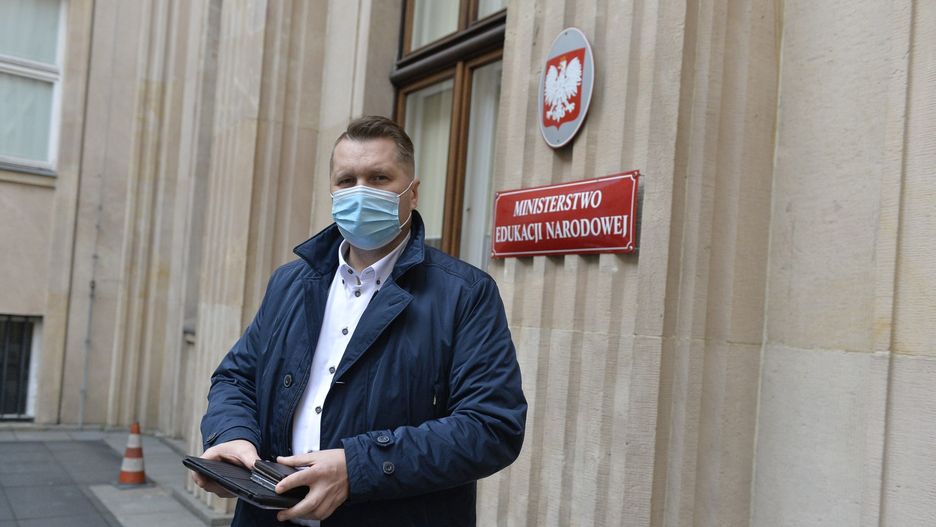 Przemysław Czarnek do dymisji? Minister nauki i edukacji odpowiada