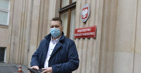 Przemysław Czarnek odpowiada na apele o dymisję. O zarzutach mówi: marksistowskie kłamstwa