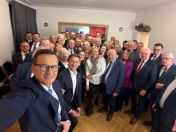 Drugie spotkanie opłatkowe w PiS. Wieczór u Morawieckiego