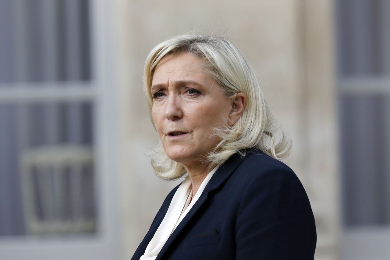 "Ojciec potrafi być brutalny". Le Pen o swoim dzieciństwie