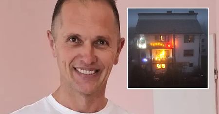 Waldemar Gilas z "Rolnika..." oświetlił dom na święta. Ma NAJWIĘKSZĄ iluminację na wsi (ZDJĘCIA)