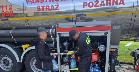 Otwock bez wody. Strażacy z Lubelszczyzny wysłali dwie cysterny z wodą pitną