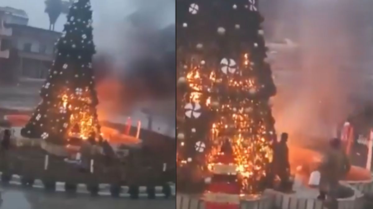 Spalenie świątecznej choinki w Syrii
