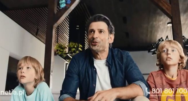 Hasłem „Mistrzowskie rozegranie w Netii" operator reklamuje oferty światłowodu do 1 Gb/s