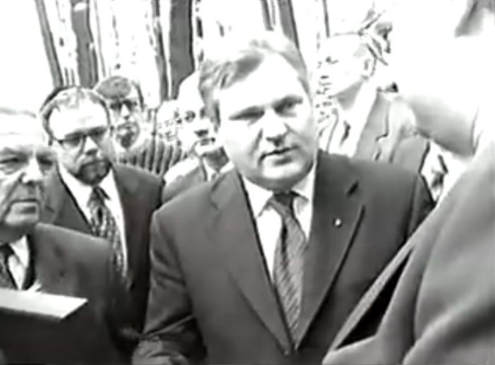 Reportaż o wizycie Aleksandra Kwaśniewskiego w Charkowie