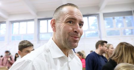 Więcej pieniędzy dla nauczycieli. Nawrocki właśnie podpisał ustawę