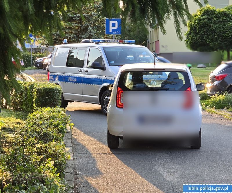 Świadek zabrał kluczyki pijanemu kierowcy. 80-latek wydmuchał ponad 2 promile