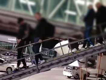 Łódź: Ekstradycja lidera gangu do Polski. Ścigany przez Interpol 45-latek ukrywał się od 2018 roku