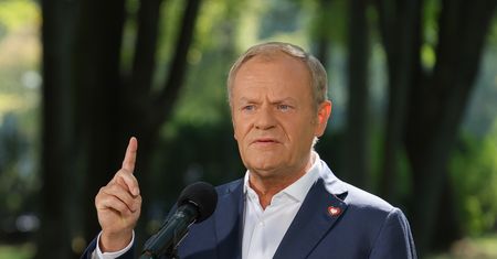 Tusk czeka na wyjaśnienia. Ministra podpadła przez wpisy o kredycie 0 proc.