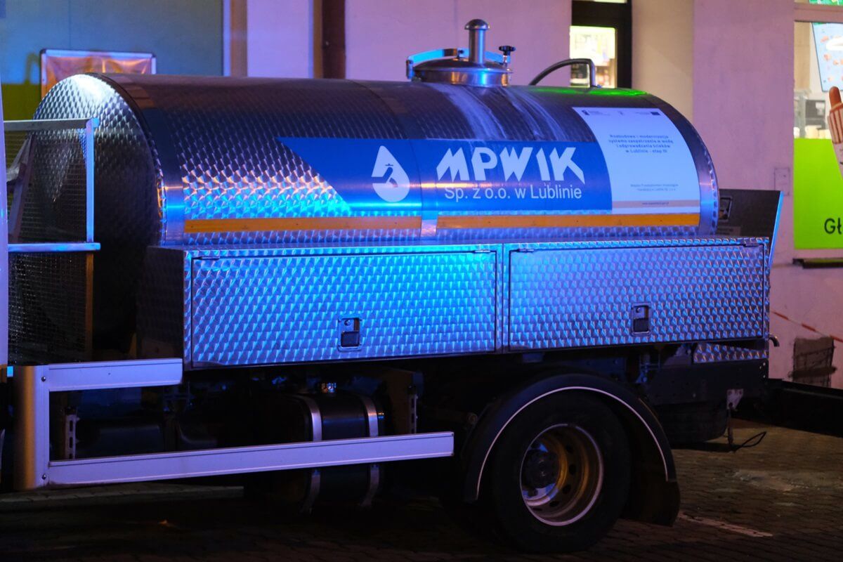 MPWiK podstawił beczkowóz dla okolicznych mieszkańców