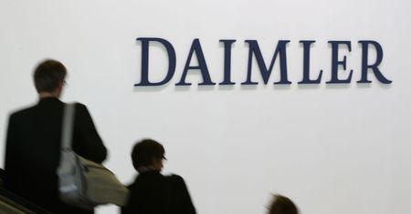 Koronawirus. Daimler zapowiada cięcia z powodu kryzysu