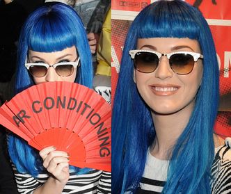 Niebieskie włosy Katy Perry...
