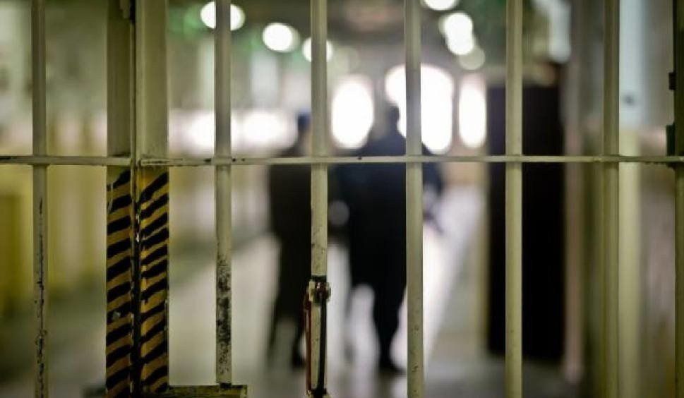 Wyszedł z więzienia i od razu okradł trzy sklepy. Zatrzymał go czujny policjant po służbie