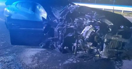 Rodzina spłonęła w aucie na A1. Będzie niezależna od policji analiza wypadku