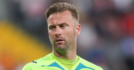 Artur Boruc po przejściu na emeryturę zwrócił się o pomoc do psychologa: "Pojawiła się mała DEPRESJA. Nagle ubywa osób wokół ciebie