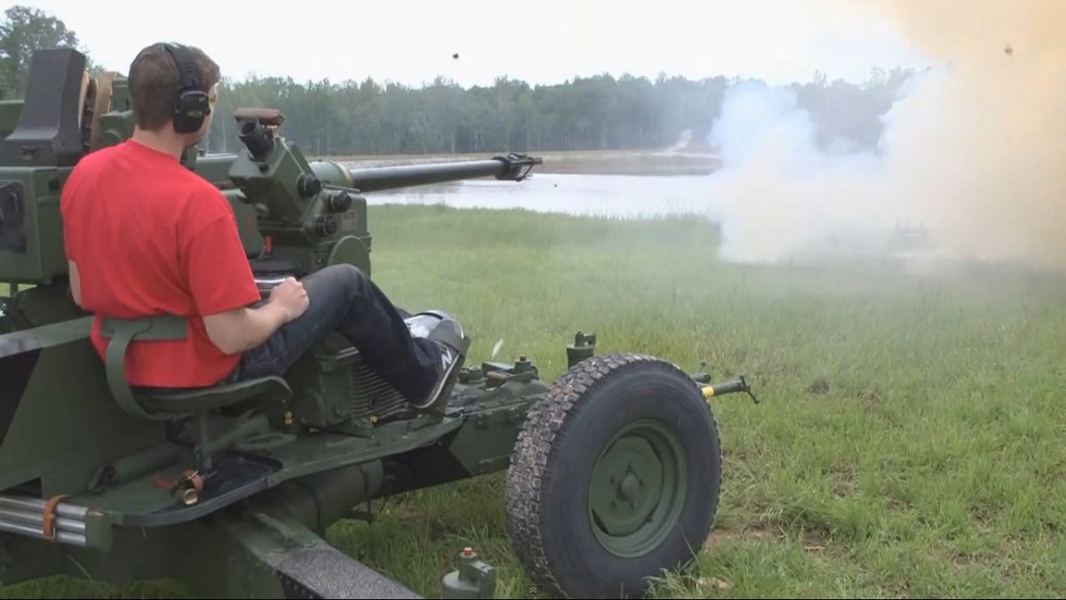 40 milimetrów siły ognia w akcji [wideo] 1