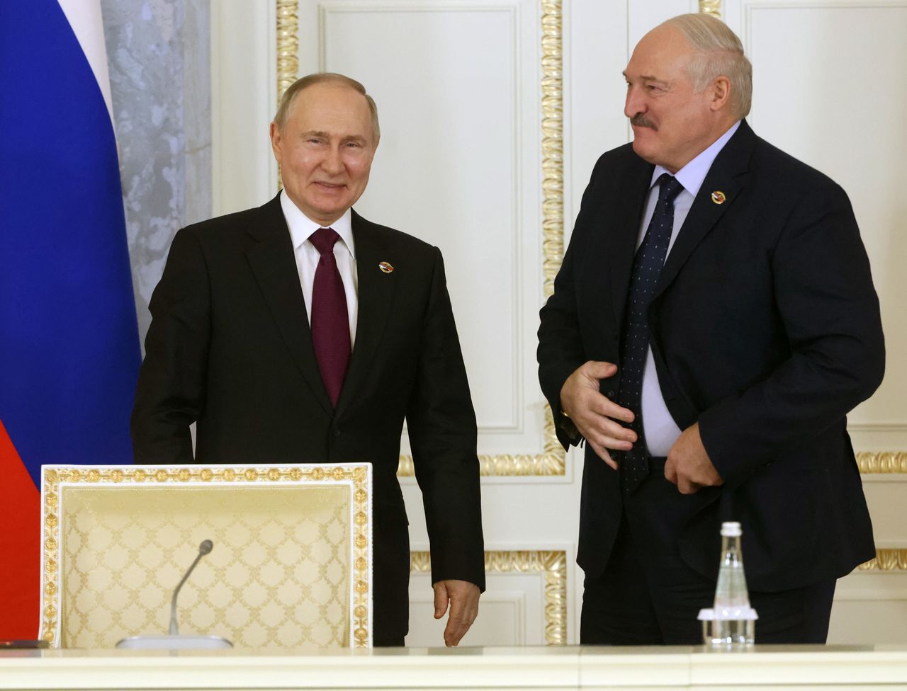 Nieoczekiwany efekt sankcji. Boom eksportu polskich aut na Białoruś. I komponentów do reaktorów