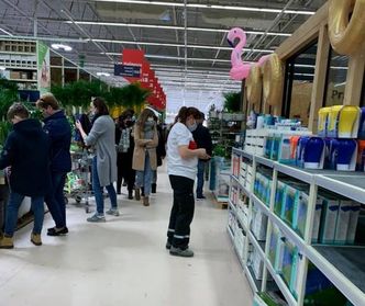 Niedziele handlowe 2021. Sklepy otwarte 15 sierpnia. Gdzie zrobimy zakupy?