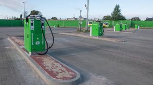 Częstochowa: Straż Miejska wzięła za cel złodziei kabli do ładowarek elektrycznych. To już plaga
