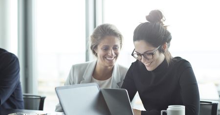 Kobieta na ścieżce zmiany. Przejdź ją z Women Update i dołącz do świata IT