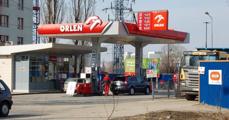 Orlen dostał zgodę, Agora nie. Szef UOKiK: "zupełnie inne transakcje"