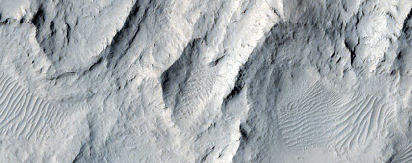 Najnowsze zdjęcia NASA ujawniają, że Mars wcale nie jest czerwoną planetą 4
