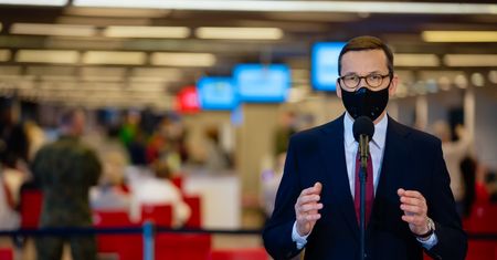 Konferencja premiera. Szpitale tymczasowe będą rehabilitować