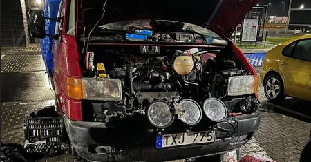 Rodzina z maleńkim dzieckiem koczuje przy S3. Nie mogą ruszyć z miejsca