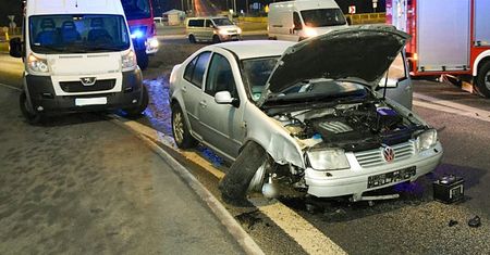 Przejechał rondo na wprost. Kierowca był kompletnie pijany